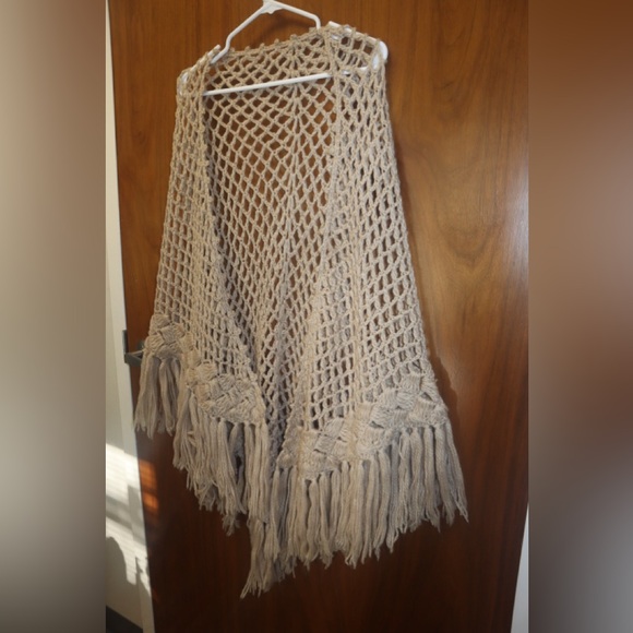 Beige Knit Fringe Shawl - Picture 2 of 4